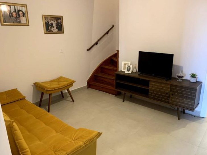 Vecinos renuevan casa de anciano