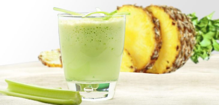 Jugo Desinflamante de piña y apio