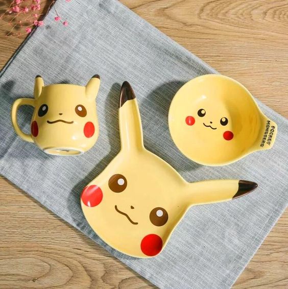 Vajilla en forma de Pikachu
