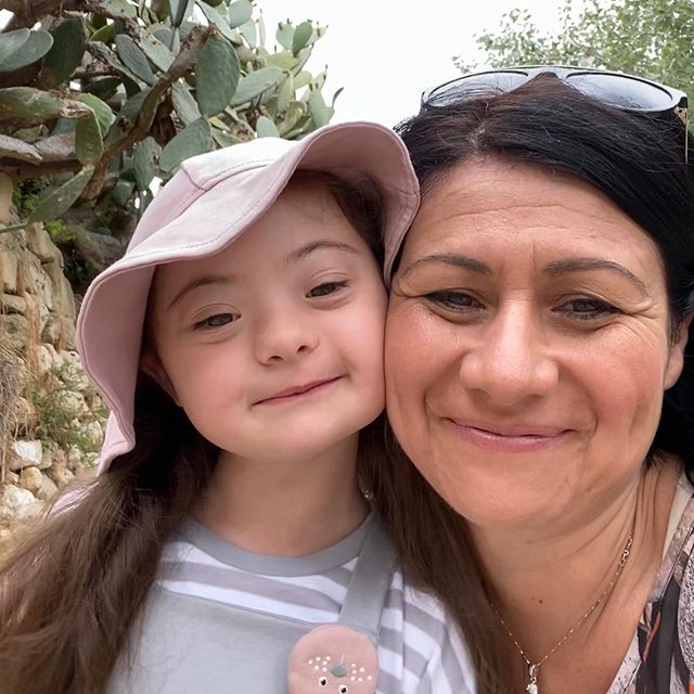 Francesca Rausi y su mamá