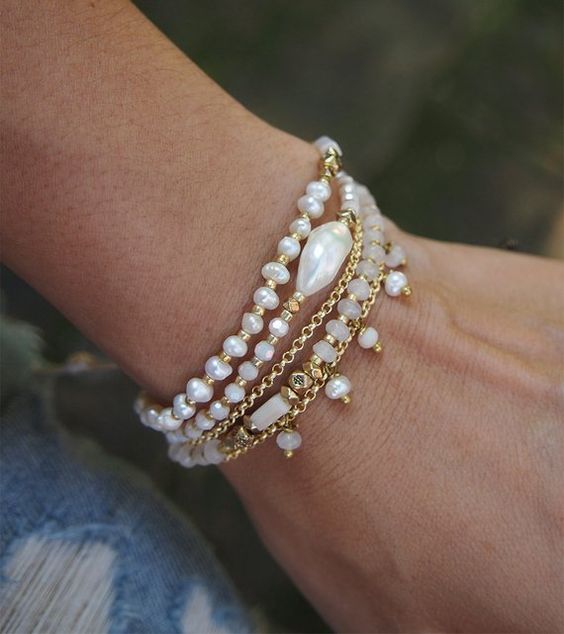 Pulsera con perlas