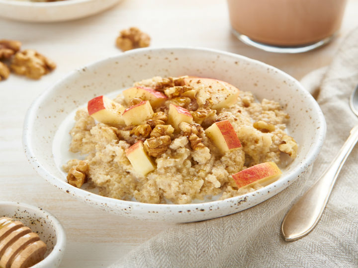 Avena con nueces y manzana