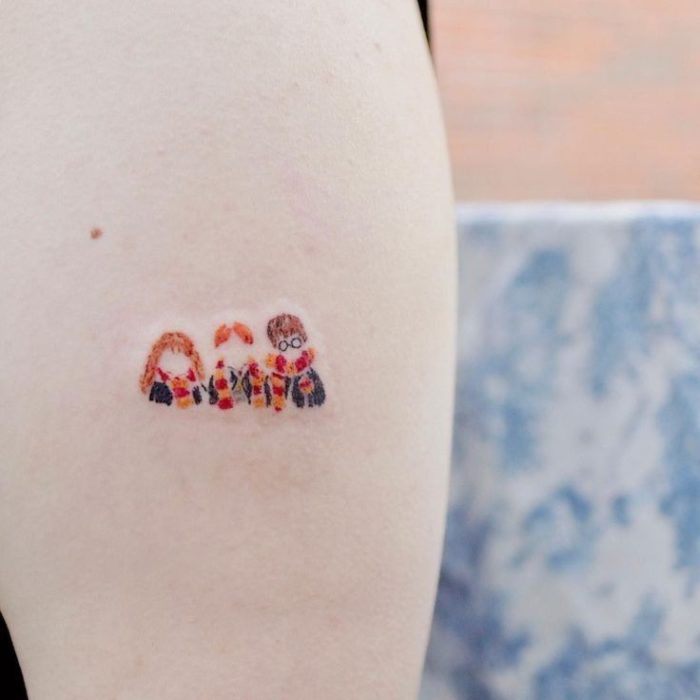 Tatuaje inspirado en Harry Potter, del trío dorado