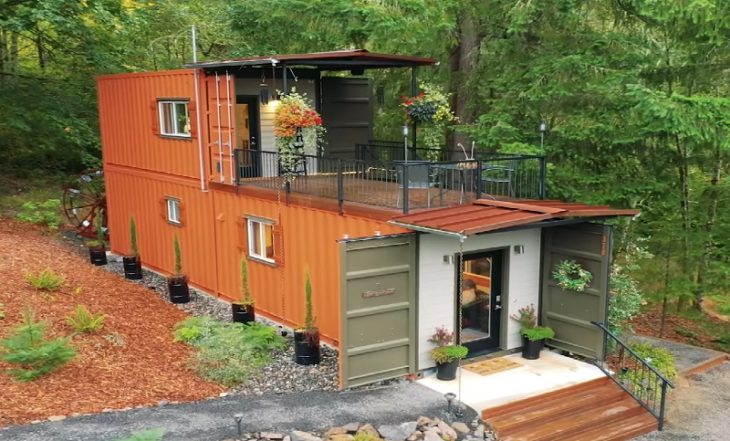 Casa construida con contenedores