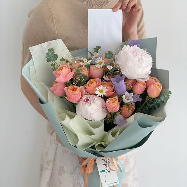 Ramos de flores hermosos