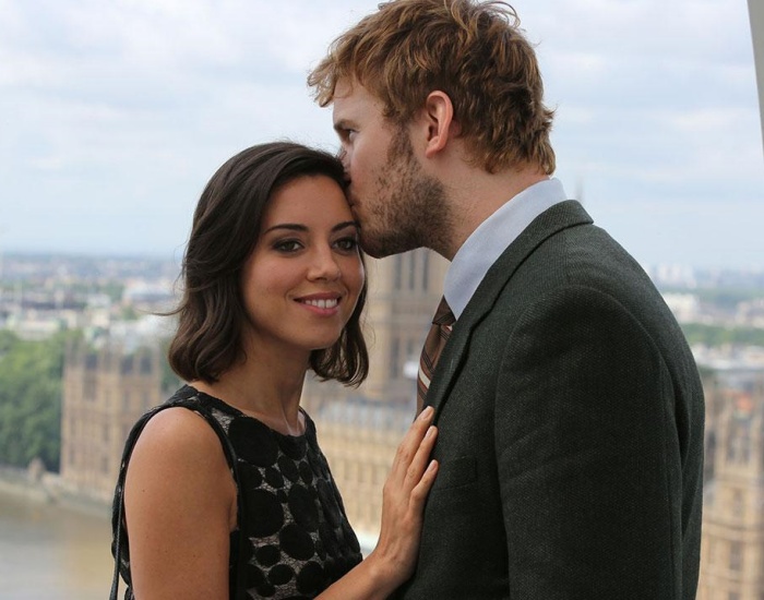 Aubrey Plaza y Chris Pratt en la serie de parks and recreation