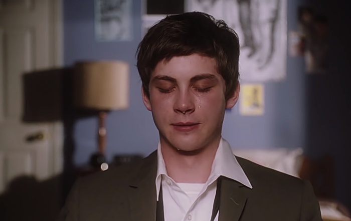 actor logan lerman como charlie kelmeckis en the perks of being a wallflower