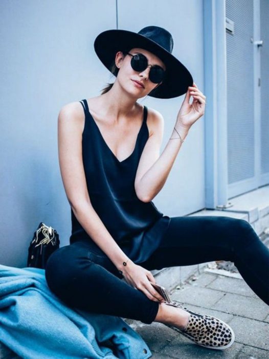 Total black outfit para verano y entretiempo
