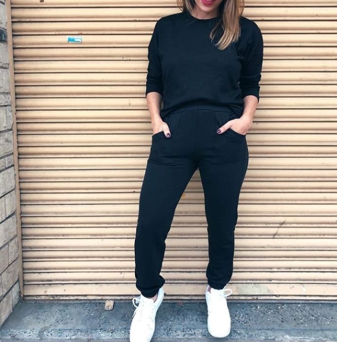 Total black outfit para verano y entretiempo
