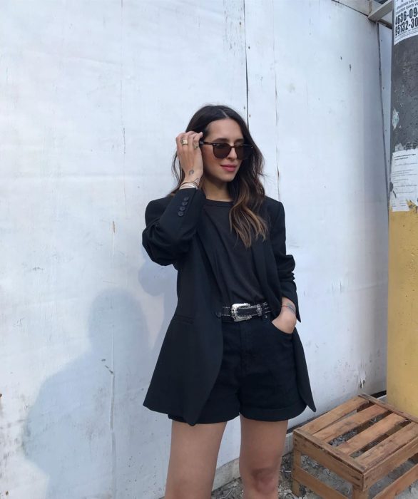 Total black outfit para verano y entretiempo