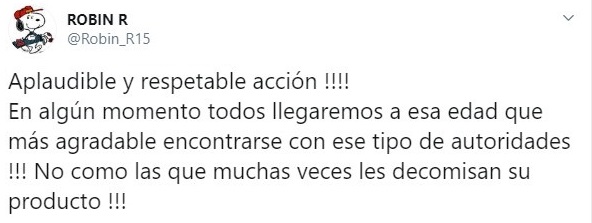 Tuit sobre policías comprando dulces a abuelitos