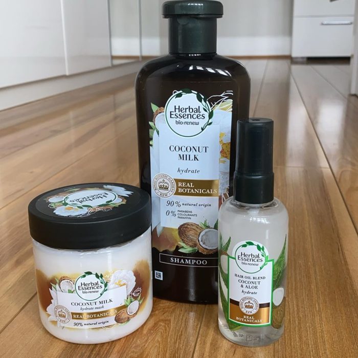 Línea coconut milk de Herbal Essences