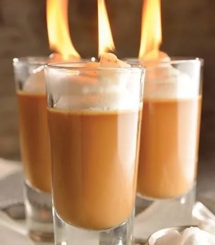 Gelatina de cajeta con tequila