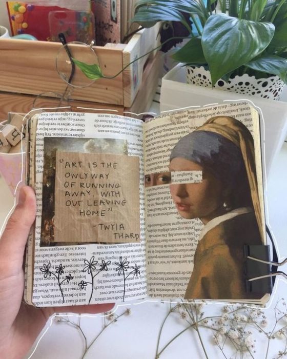 Libreta decorada con un recorte de una pintura famosa