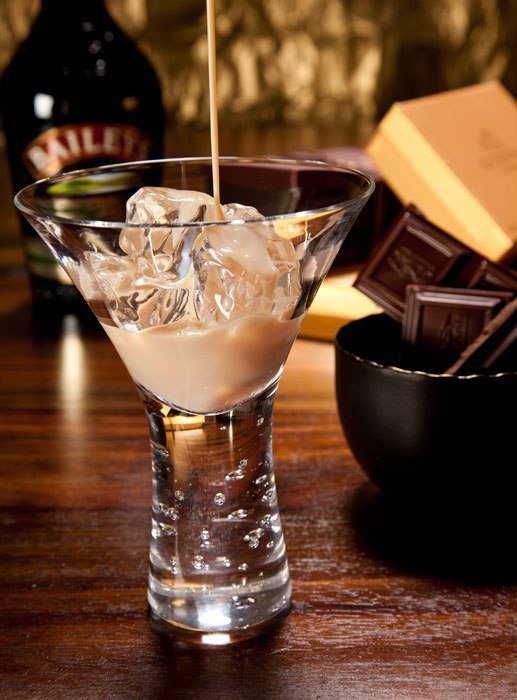 Copa de Baileys en las rocas
