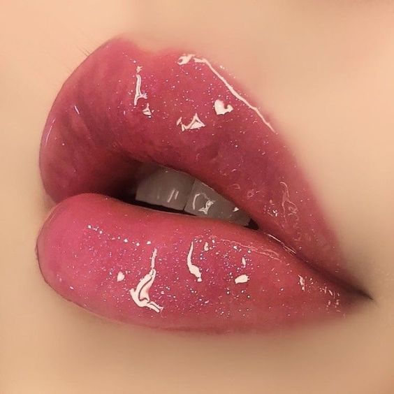 Labios pequeños con gloss