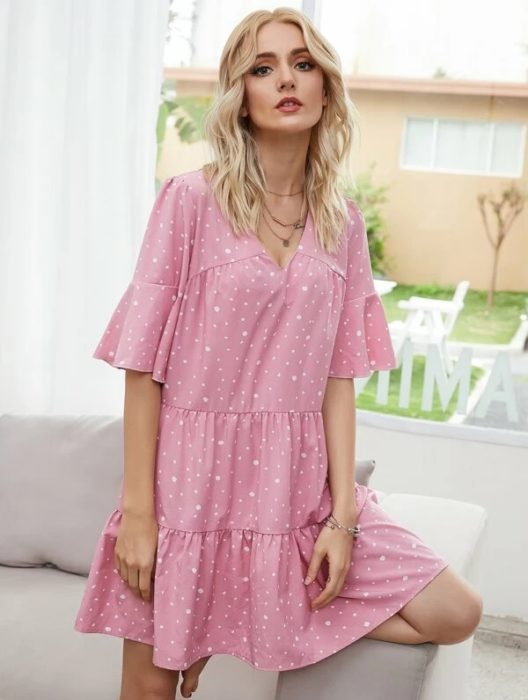 Vestido rosa bebé de holanes