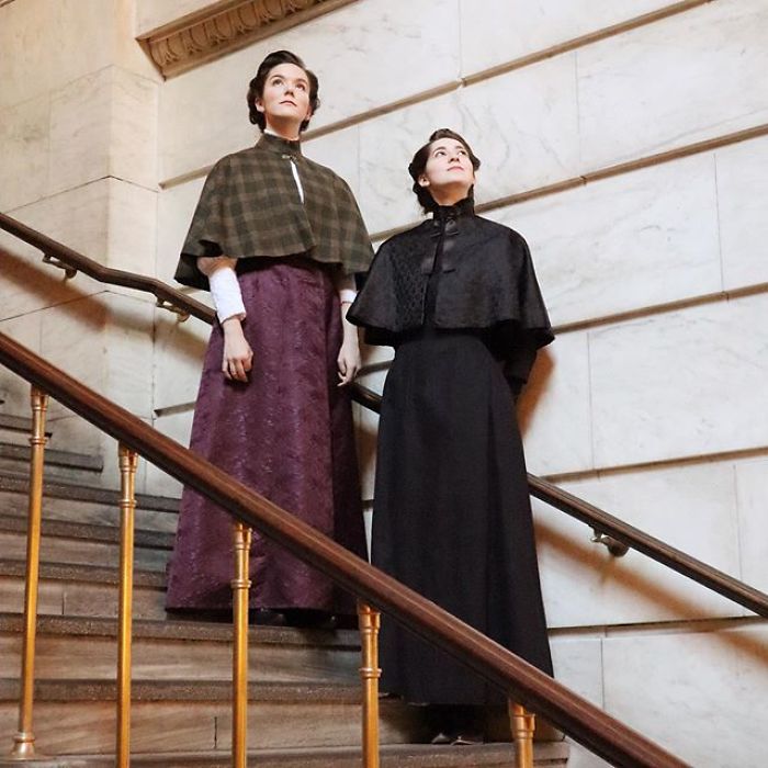 Bernadette Banner y sus vestidos de época