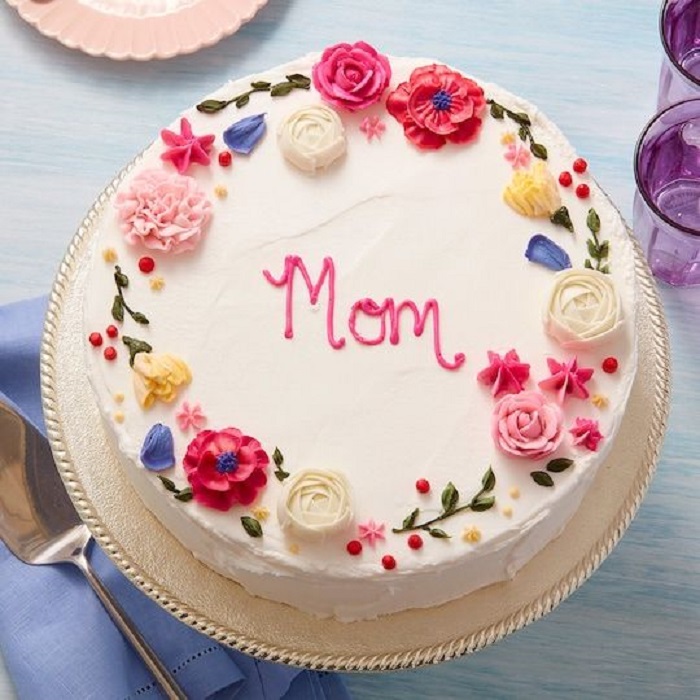 Pastel del día de las madres adornado para el día de la madre