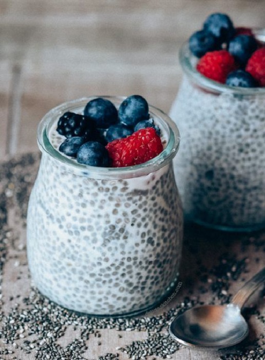 Pudin de chía con frutos rojos