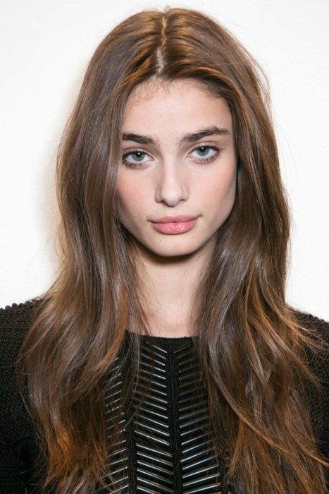 No make up make up resaltando cejas y labios