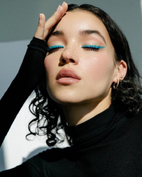 No make up make up resaltando los labios