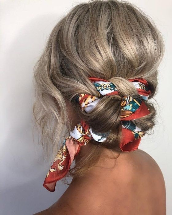 Coleteros con lazo son la nueva tendencia para el cabello