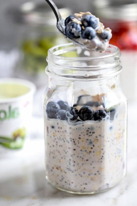 Snack saludable de yogur con chía