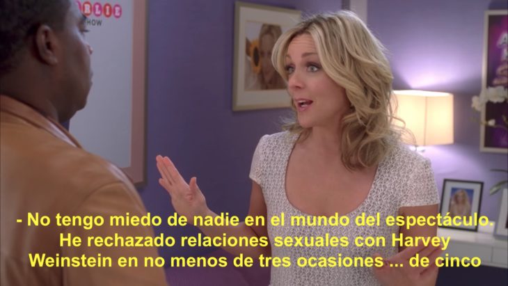 Escena de 30 Rock donde Jenna menciona a Harvey Weinstein