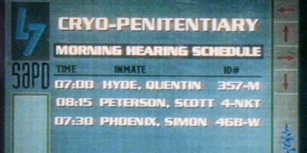 Escena de Demolition Man con nombres de asesinos