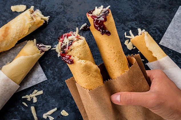 Marquesitas con chocolate y queso 