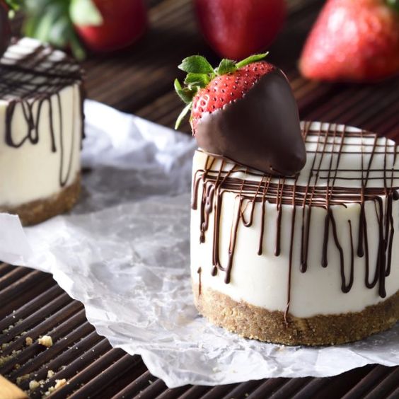 Minichesse cake de galleta cubierto de chocolate