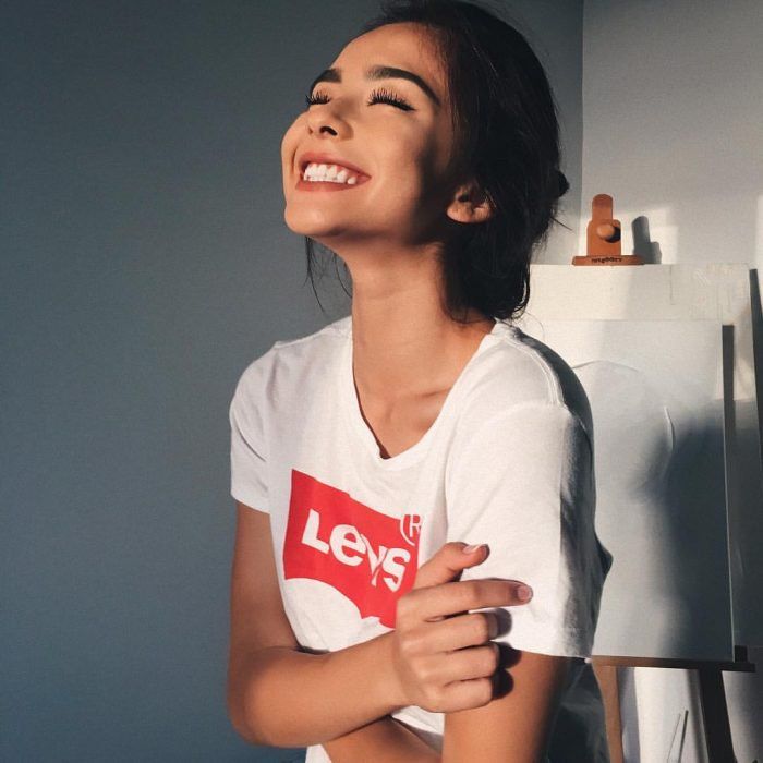 Chica sonriendo