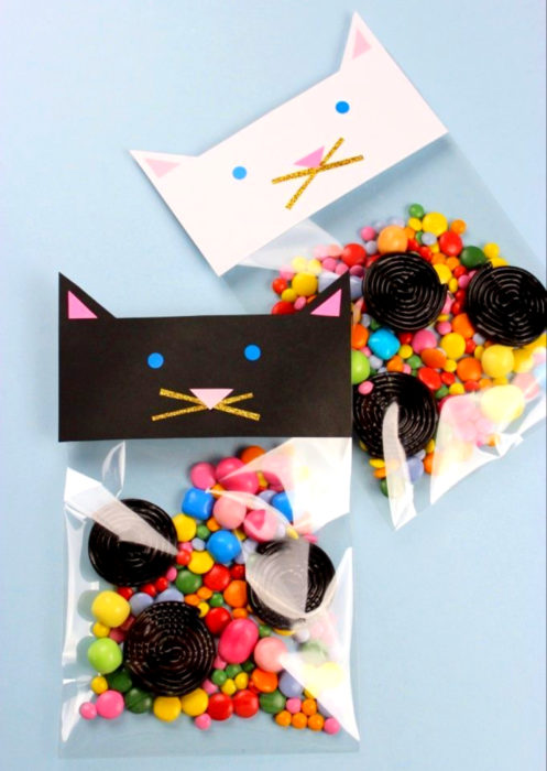 Aguinaldos para fiesta infantil del Día del Niño; bolsitas de gato con dulces