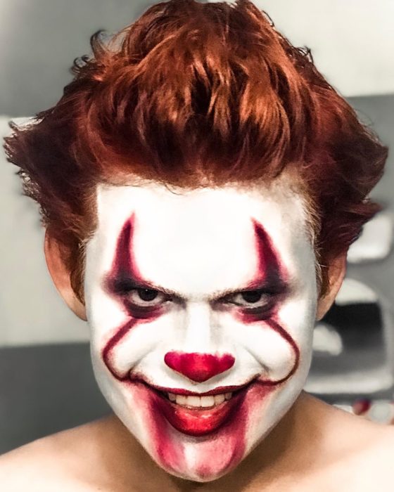 Usiel Guillermo, chico mexicano que se parece a Shrek humano; cosplay de Eso, Pennywise, Bill Skarsgård