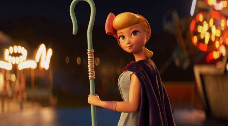 Bo Peep de Toy Story 4, mirando hacia atrás