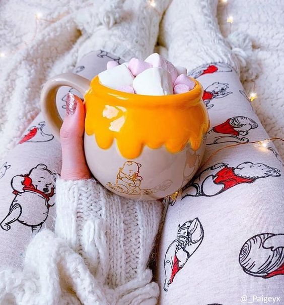 Taza cafetera inspirada en el tarro de miel de Winnie Pooh