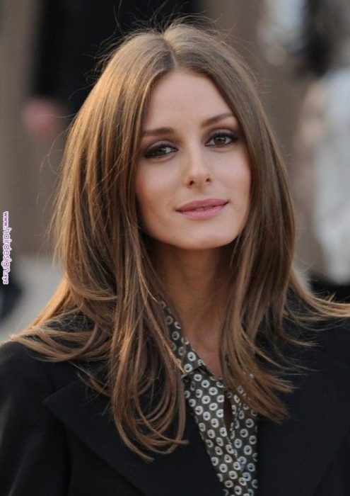 Olivia Palermo con el cabello teñido en rubio dorado