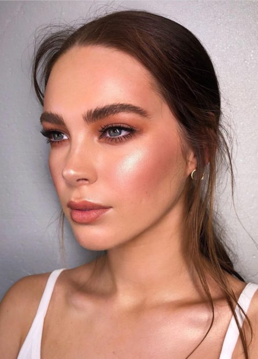 Maquillaje de novia tipo dewy skin