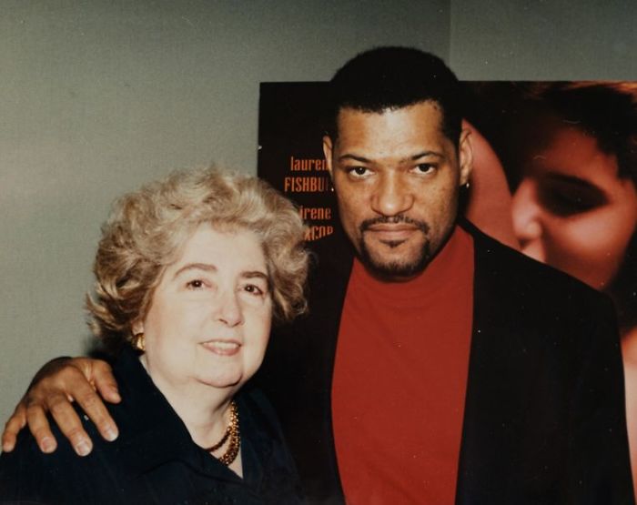 Maria Snoeys-Lagler y Laurence Fishburne