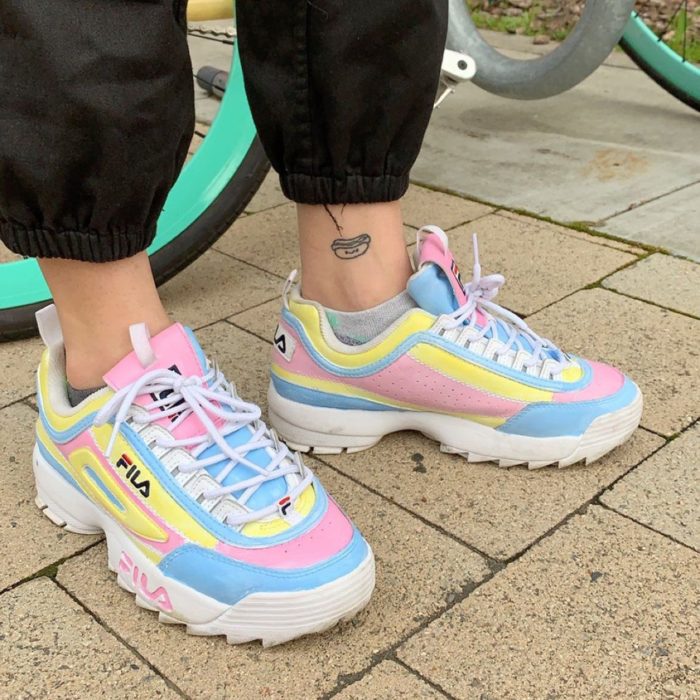 Tenis Fila de colores pastel
