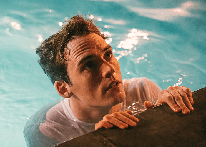 Alex Stewart en Love, Rosie