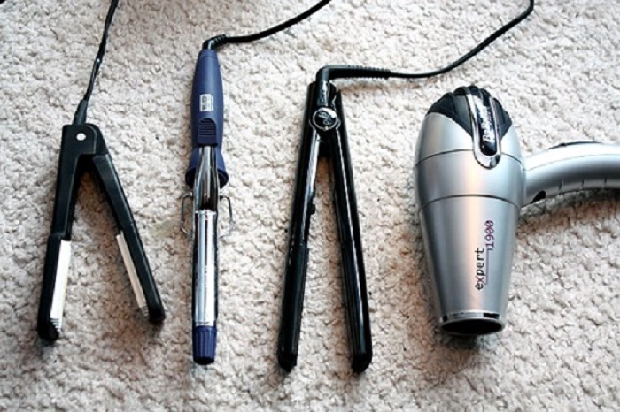 Plancha, tenaza y secador de cabello