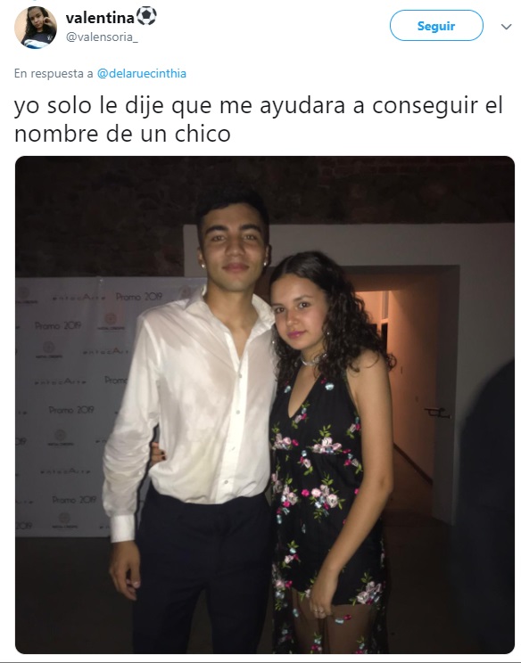 Foto de amigos, donde chico le ayudó a ella a conquistar a su crush