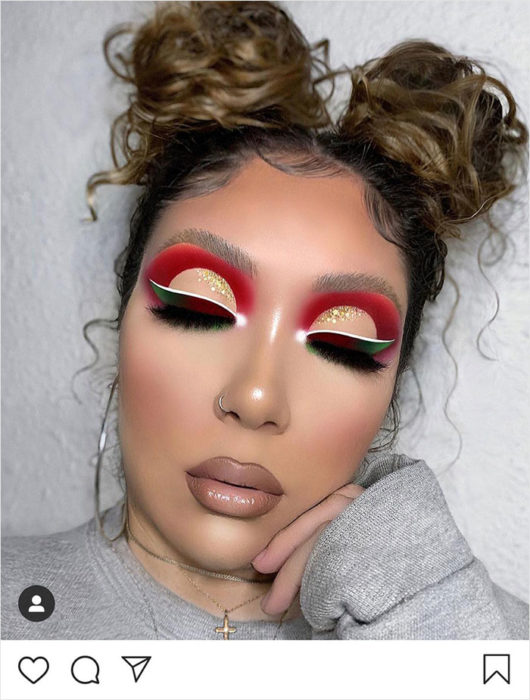 Chica con un maquillaje realizado gracias a un filtro de Instagram