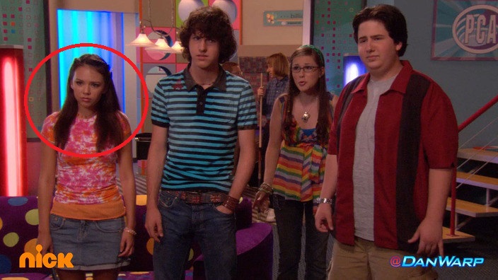 Janel Parrish molesta en Zoey 101 haciendo una aparición especial
