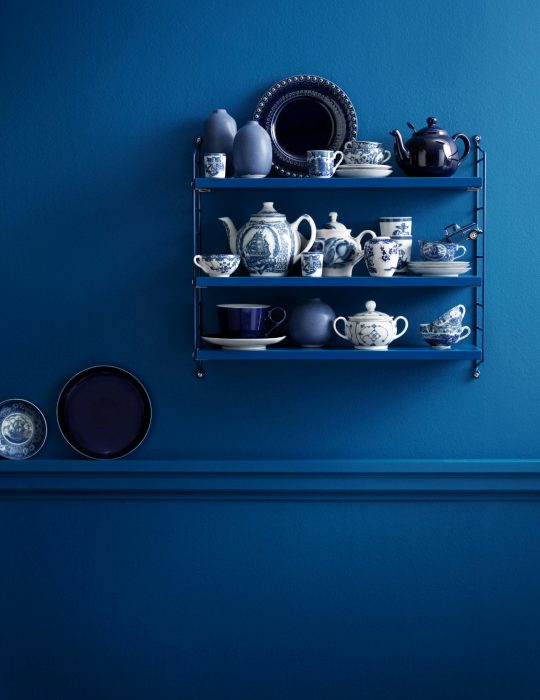 Pantone elige el classic blue como el color del 2020; pared azul clásico
