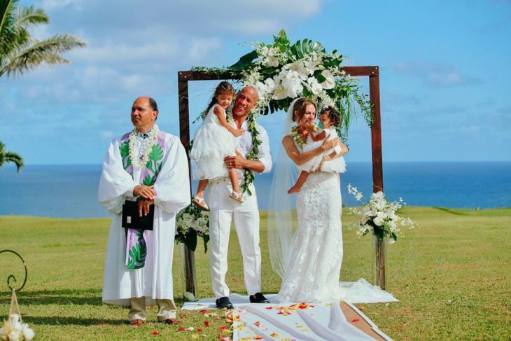 Boda de Dwayne 'The Rock' Johnson y Lauren Hashian en Hawaii junto a sus hijas
