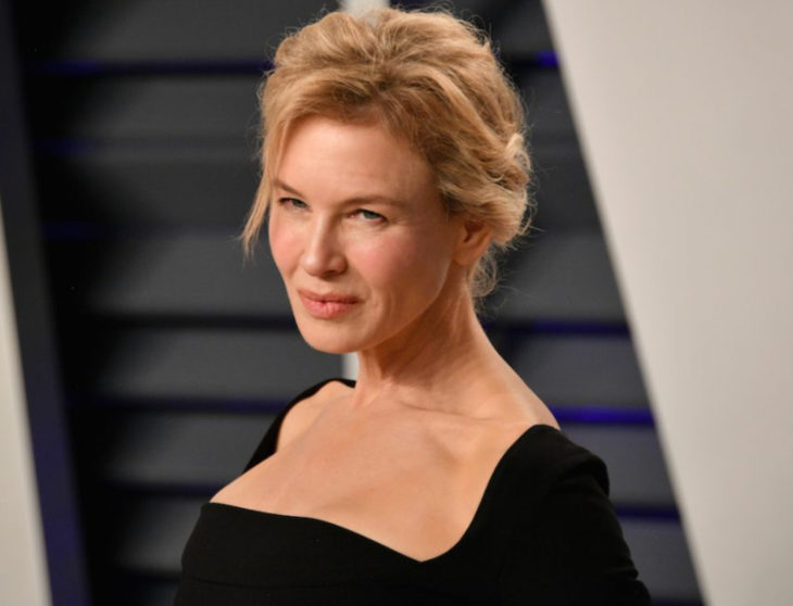 Renée Zellweger con vestido negro