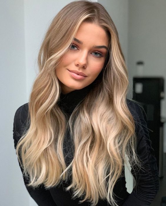 chica con cabello rubio; 6 Ideas para hacer tu propio champú seco en casa